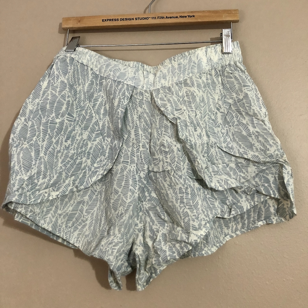 Santiki Tulip Hem Shorts